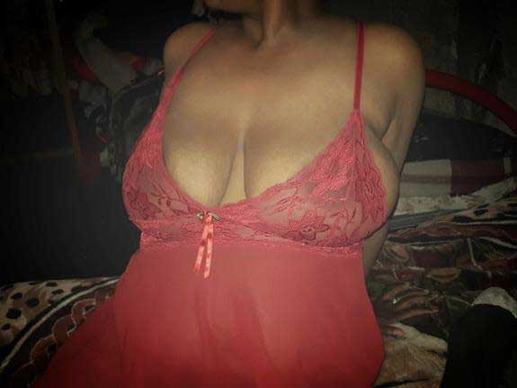 big indian boobs photos download kare