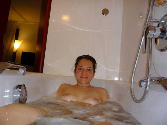 nude bhabhi ka sexy bath
