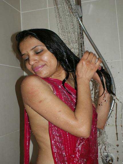 bhabhi shower sex photos enjoy kare