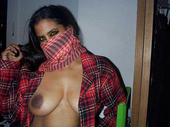 naughty Indian girl ki porn pics