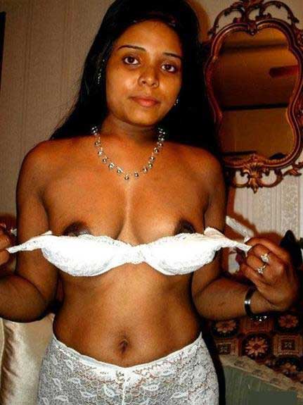 nude Indian boobs ka photo