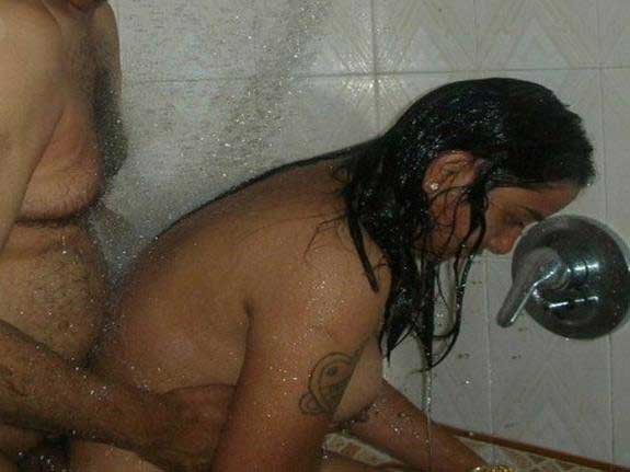 sexy shower me chudai