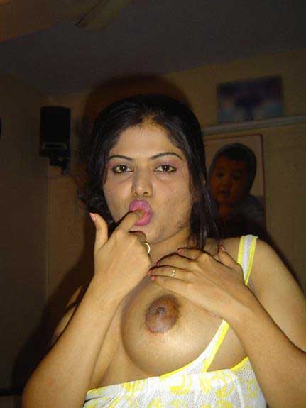 indian boobs enjoy kare