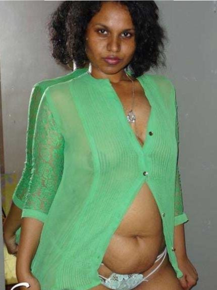 nude indian babe Lily ka hot style
