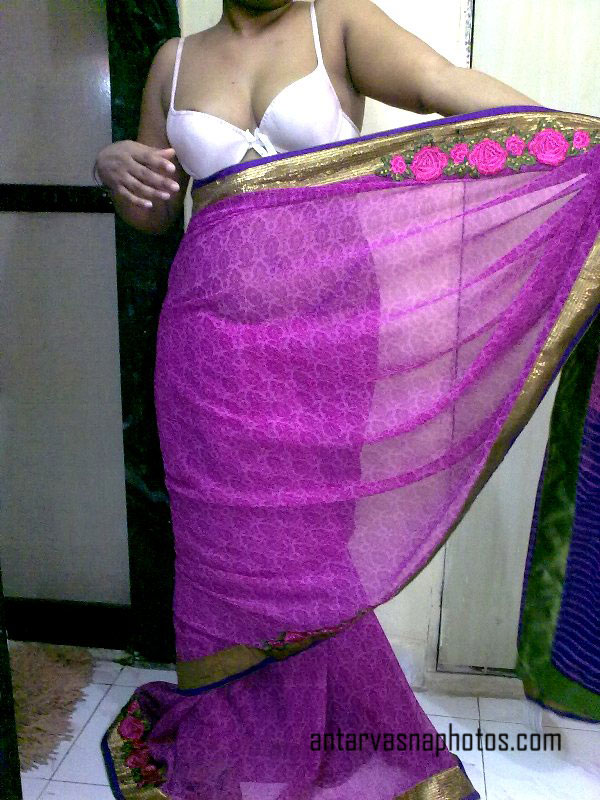 Indian mom ke tight boobs photos