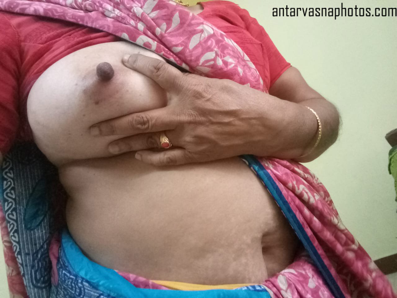 Dehati Mammy Ka Blatkar - Aman ke desi mom ki sexy boobs aur choot ki photos â€“ My Desi Boobs