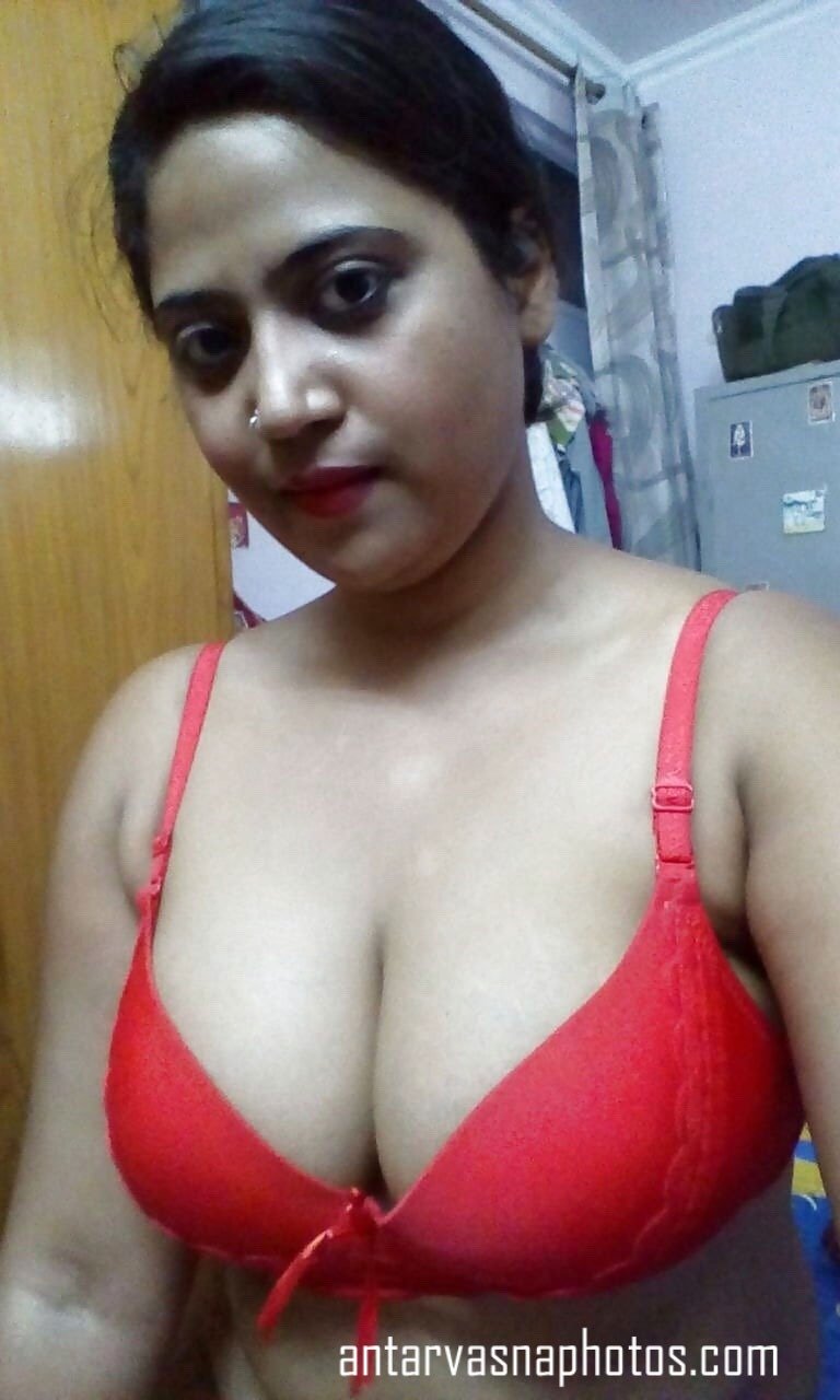 Desi cleavage ki photos
