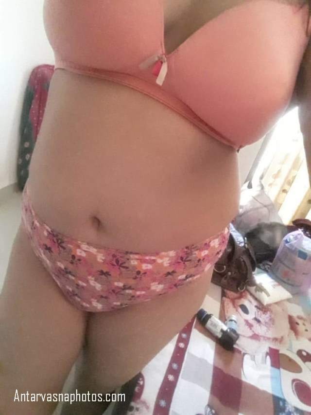 mohini bhabhi sexy bra panty me