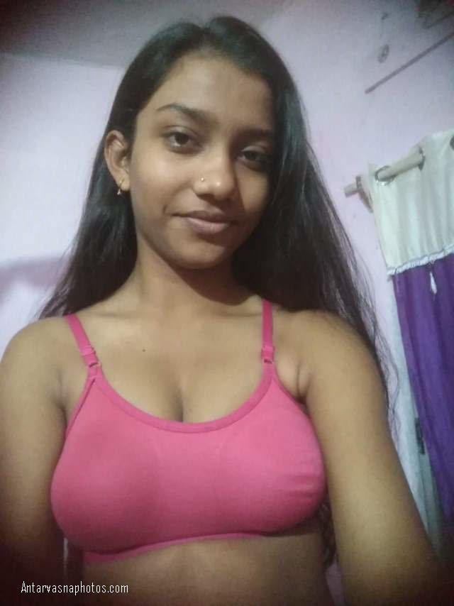 sexy tamil girl ki bra me photo