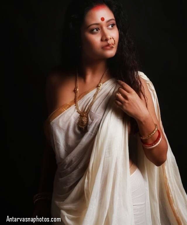 indian bhabhi ki saree me nude photo