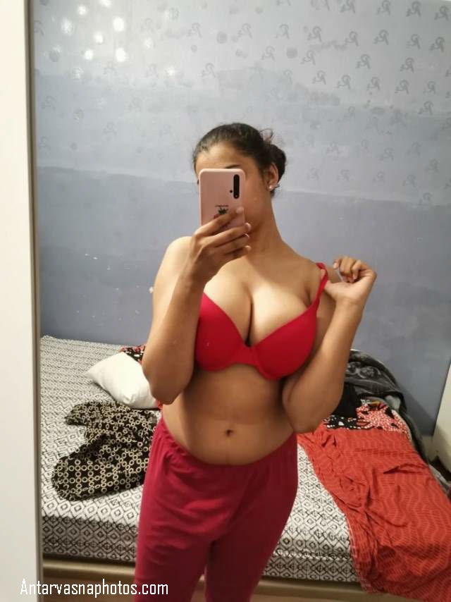 hot red girl ka sexy andaj