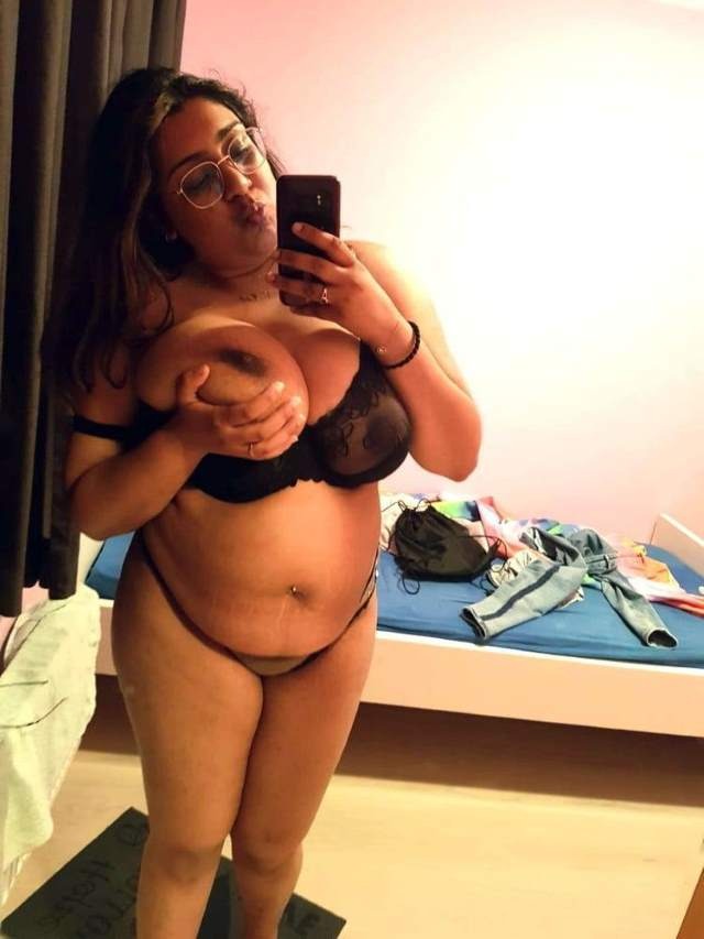 desi bhabhi ke big boobs ki nude photo