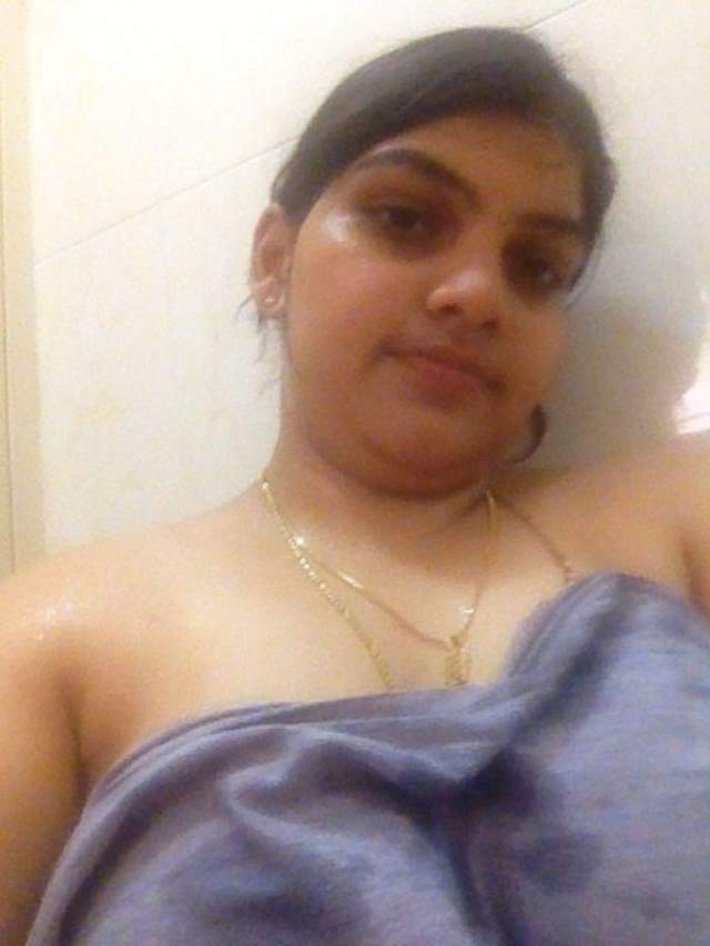 bhabhi in shower