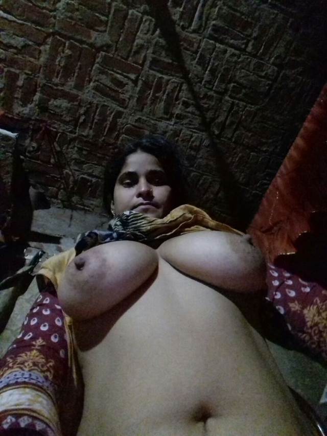 bed me nude leti sexy bhabhi pic