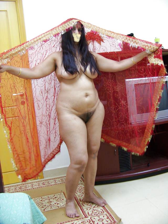 nude indian aunty ka mujara dance