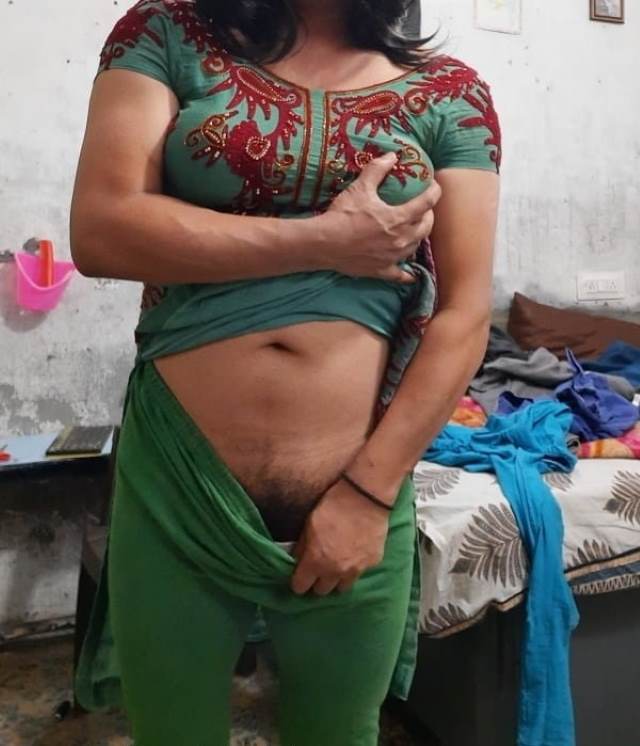 bangladeshi bhabhi showing hairy pussy photos